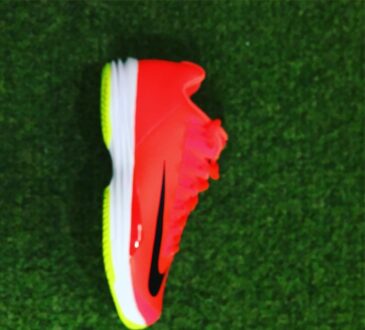 Nouvelles chaussures Nike Lunar Nadal pour le tennis