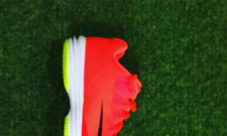 Nouvelles chaussures Nike Lunar Nadal pour le tennis